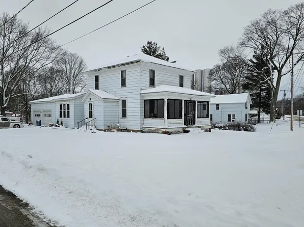 280 Station St, Constantine, MI 49042