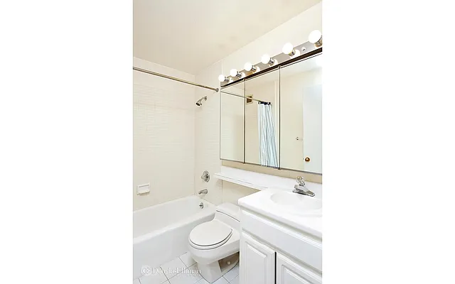 Rented by Douglas Elliman | media 6