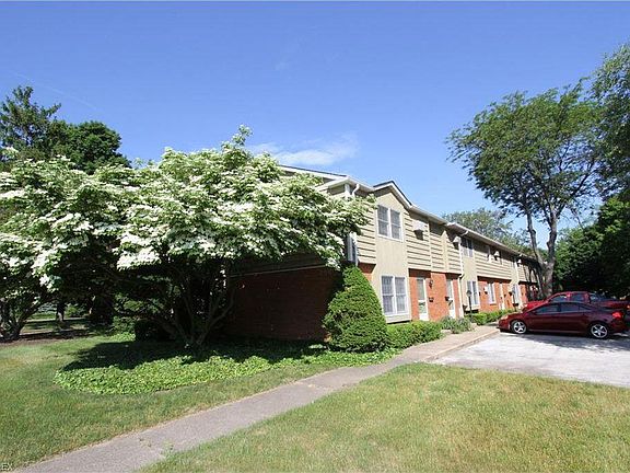 3rd image of 286 Mentor Ave APT 5