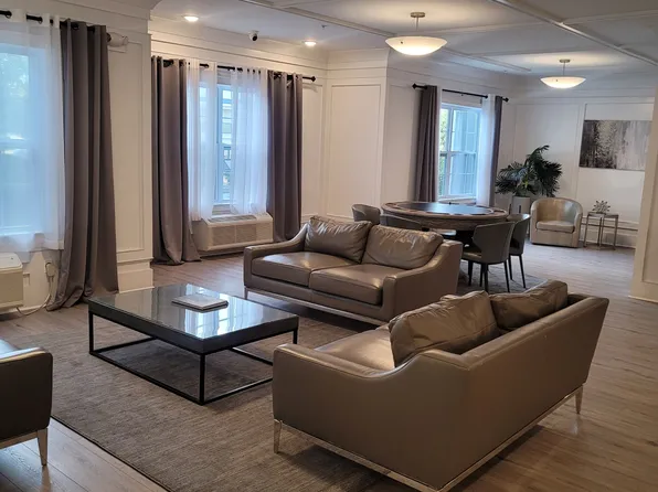 176 Quincy Ct #18, Perth Amboy, NJ 08861