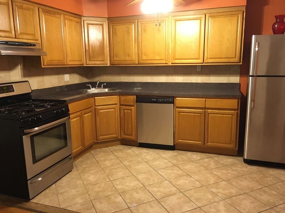 1st image of 4116 28th Ave #1