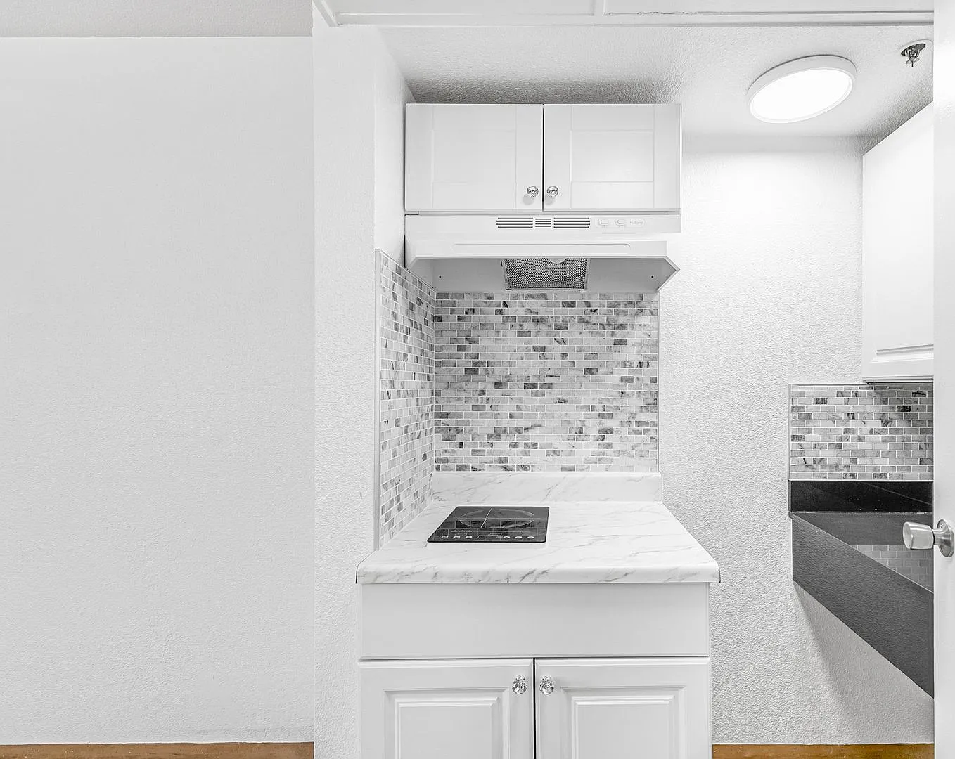1516 Newbury Rd — Photo 4