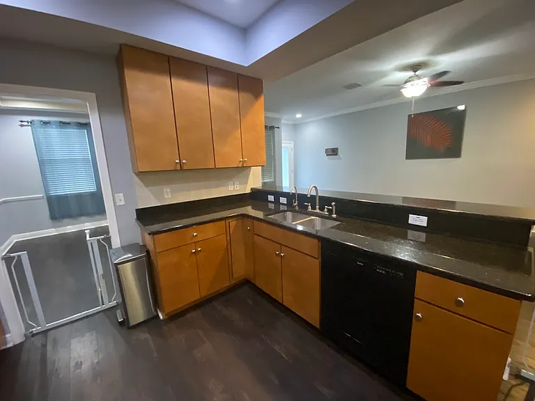 16125 Churchview Dr — Photo 13