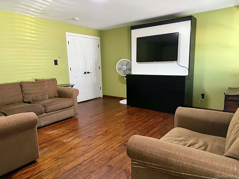 14 Allen Ln — Photo 6