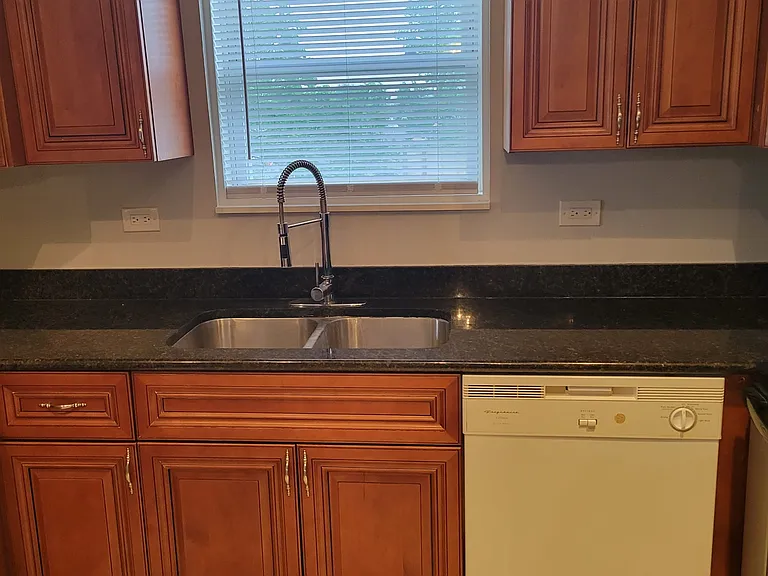 2420 Randall Ln #3E — Photo 13