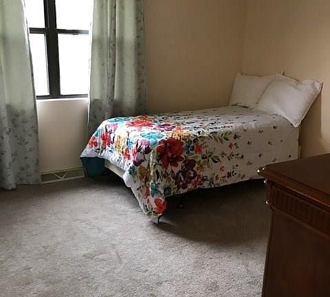 4th image of 607 Pinewood Dr #607