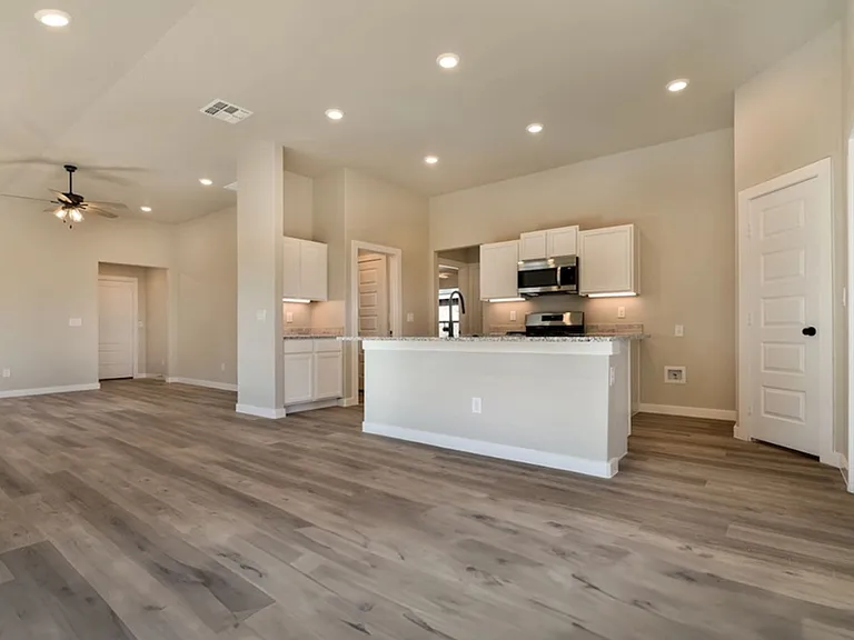 2150 Kokomo Ave — Photo 2