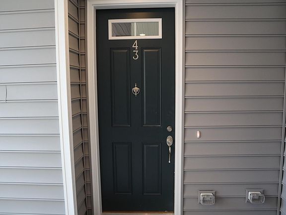 2nd image of 43 Aspen Dr