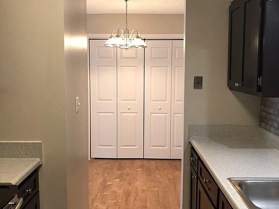 5th image of 2409 Sutters Mill Ln #2409