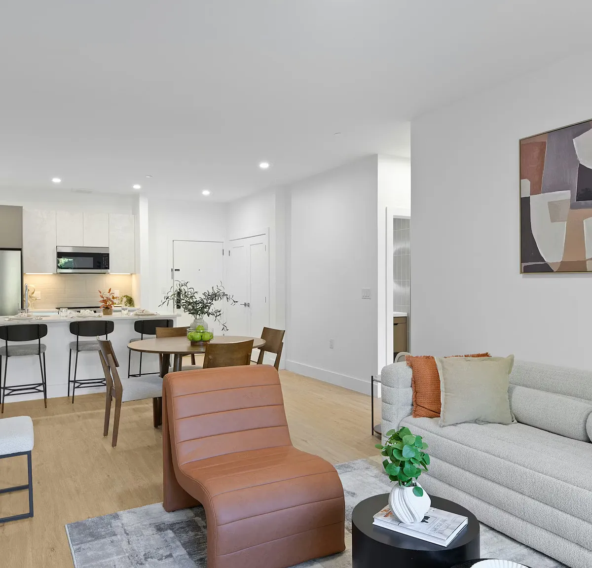 1 bed, $2,361 — Photo 4