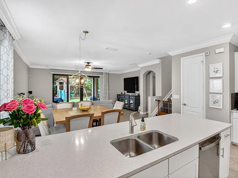 9062 Gulf Cove Dr — Photo 21