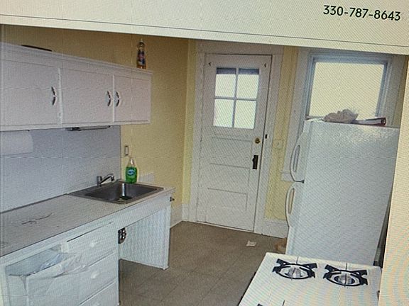 3rd image of 133 E Main St APT 30