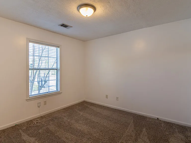 5281 Aruba Cir — Photo 13