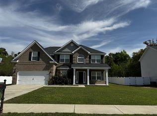 949 Oak Crest Dr, Hinesville, GA 31313