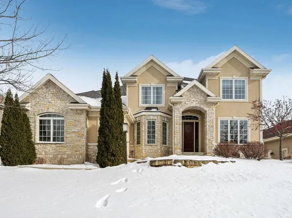 805 Blue Aster Trail, Middleton, WI 53562