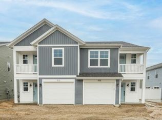 908 Indiana Ave #11, South Haven, MI 49090