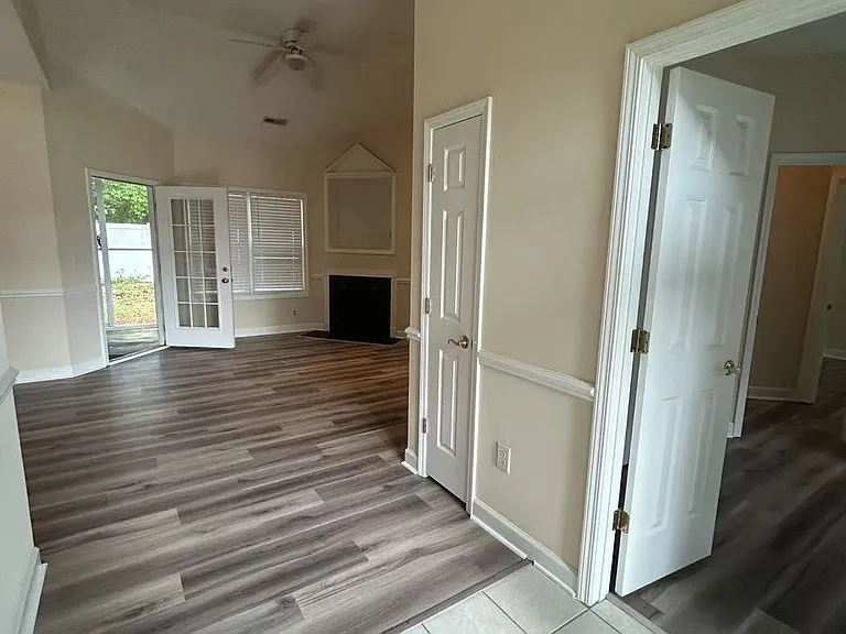 149 Jessica Lakes Dr — Photo 3