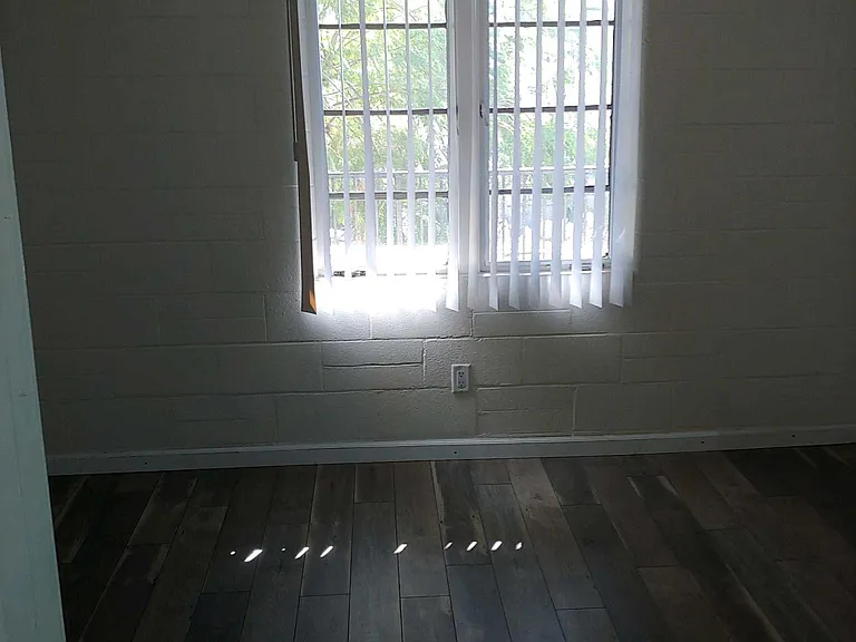 614 Grand Ave — Photo 6