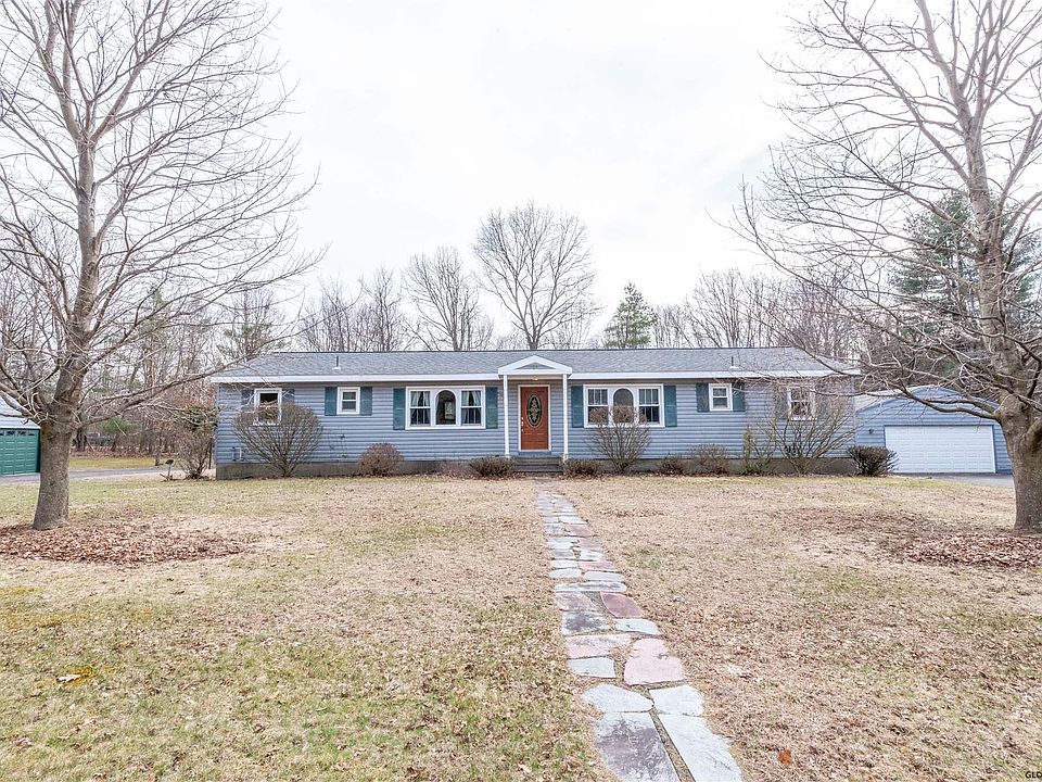 1st image of 19 Cynthia Ln