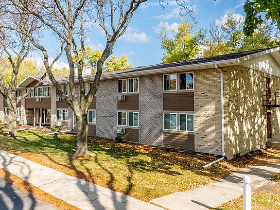 4th image of 1001 Gilbert Rd APT 27
