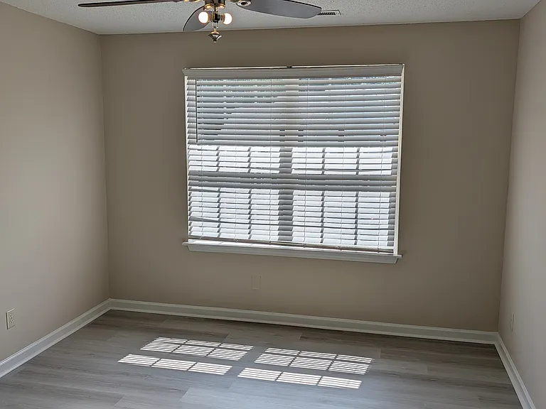214 Malamute Ln — Photo 52