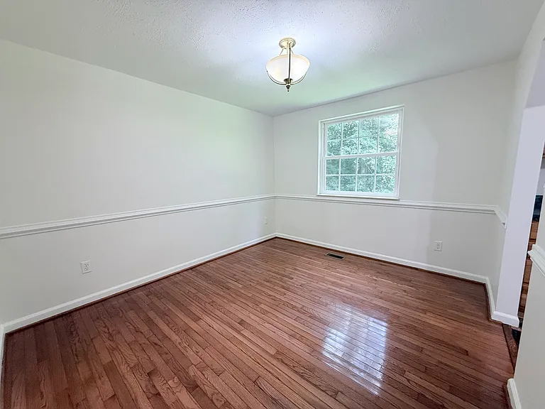7301 Summertree Dr — Photo 15