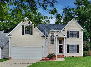 8820 Kirkstall Ct, Raleigh, NC 27615