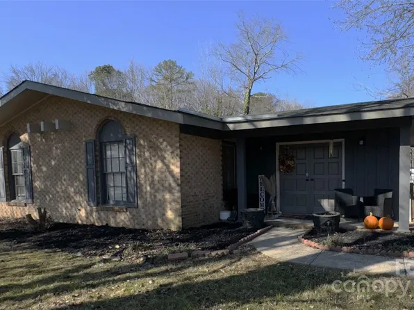 800 Vickery Dr, Charlotte, NC 28215