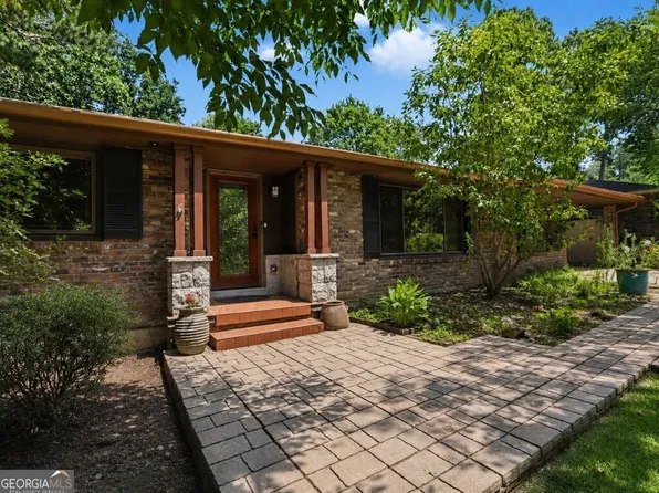 1275 Blueberry Trl, Decatur, GA 30033