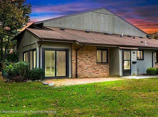 96 Friendship Ct, Red Bank, NJ 07701