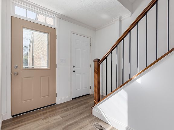 3rd image of 248 Shaker Heights Ln