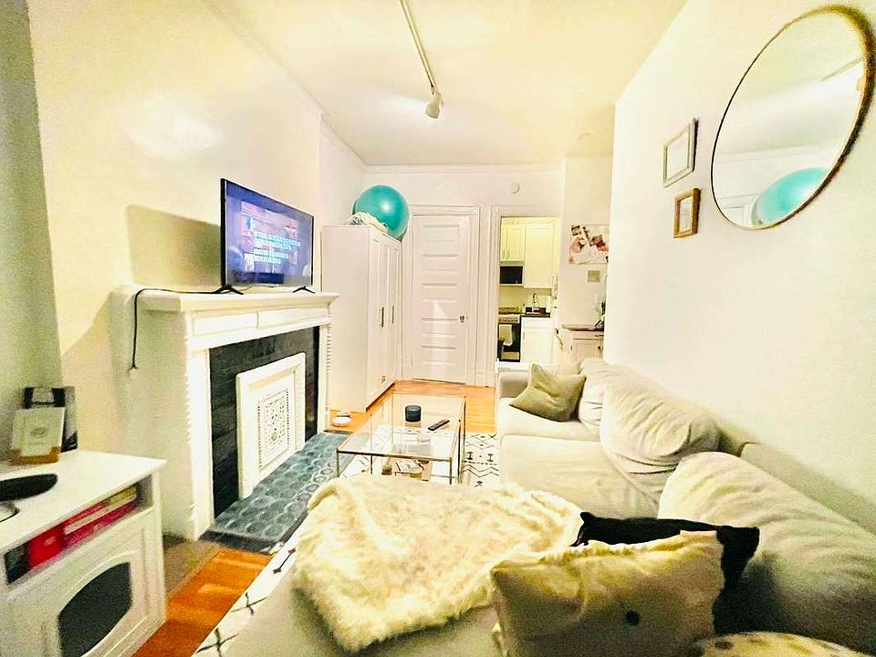 1st image of 249 W 76th St APT 4A