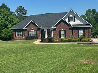 105 Coogans Blf, Hodges, SC 29653