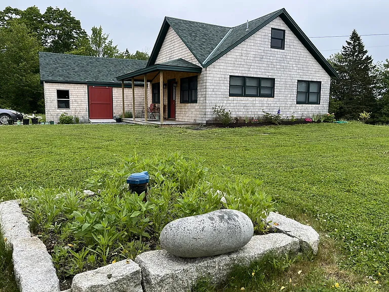 3 Morris Ave — Photo 40