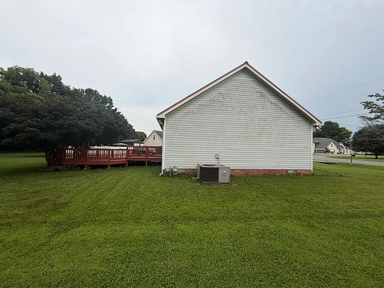 222 Daly Dr — Photo 4