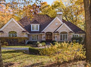 2021 Tremont Ct, Libertyville, IL 60048