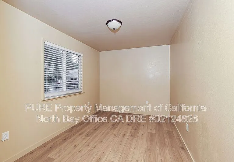 314 Cooper Ln — Photo 10