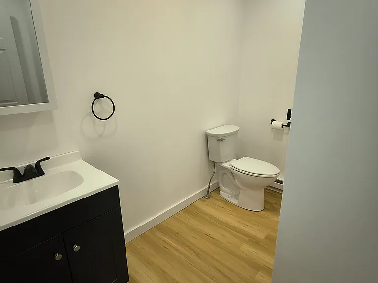 4 Highland Ave — Photo 11