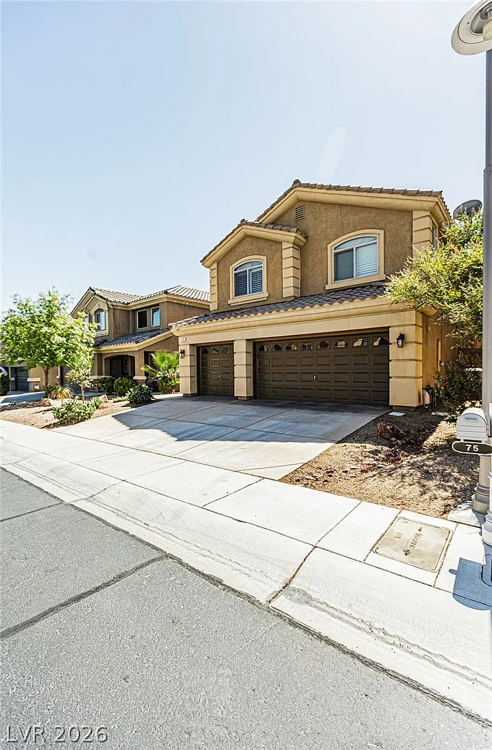 4 bed, 3.0 bath, 3050 sqft, $3,398 — Photo 3