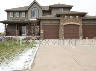 4714 S 198th St, Omaha, NE 68135