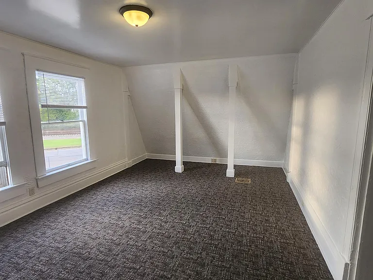 206 Elm Pl #2 — Photo 9
