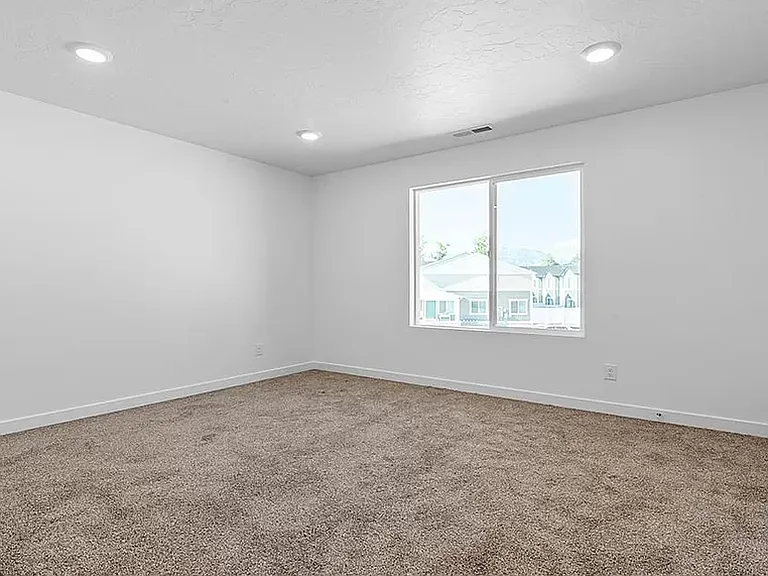 638 S 1920 W #1052 — Photo 5