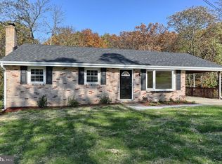 5636 Akron Dr, Harrisburg, PA 17109
