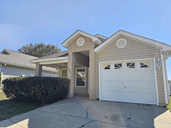 2nd image of 3283 Emerson Ln