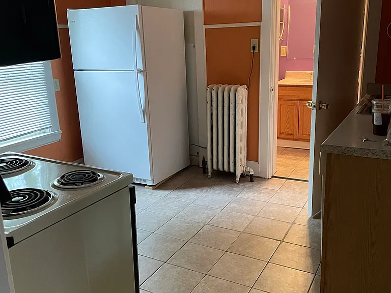 614 S Brooks St #1 — Photo 3