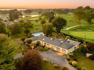 11 Dees Cir, Warwick, RI 02889