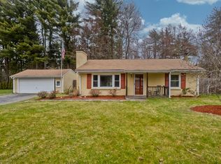 20 Lynwood Rd, East Longmeadow, MA 01028