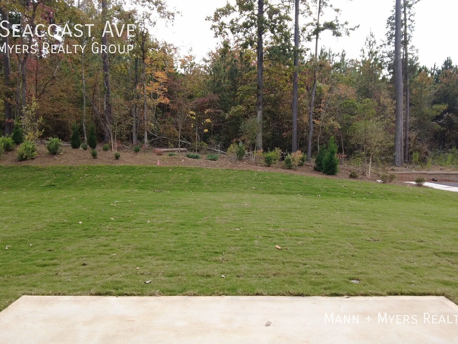 3bd End Unit Townhome in Durham — Photo 3