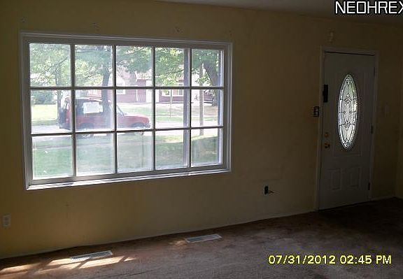 4th image of 19119 Meadowlark Ln