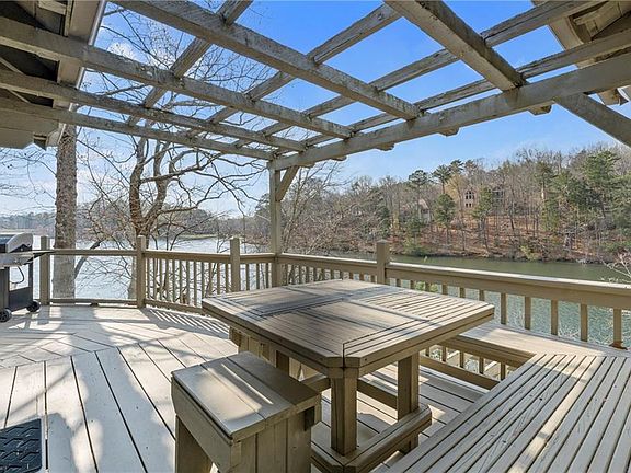 4th image of 66 Tamarack Point